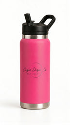 Cozie Dozie Co. 27oz insulated stainless steel kids drink bottle in Quartz pink featuring a black leak-proof straw lid.